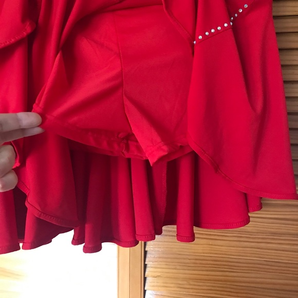 Red skirt with skort - Picture 2 of 3